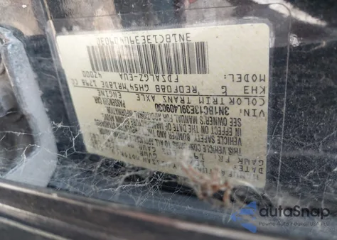 2009 Nissan Versa 1.8Sl z USA, uszkodzony, nr VIN 3N1BC13E39L409030